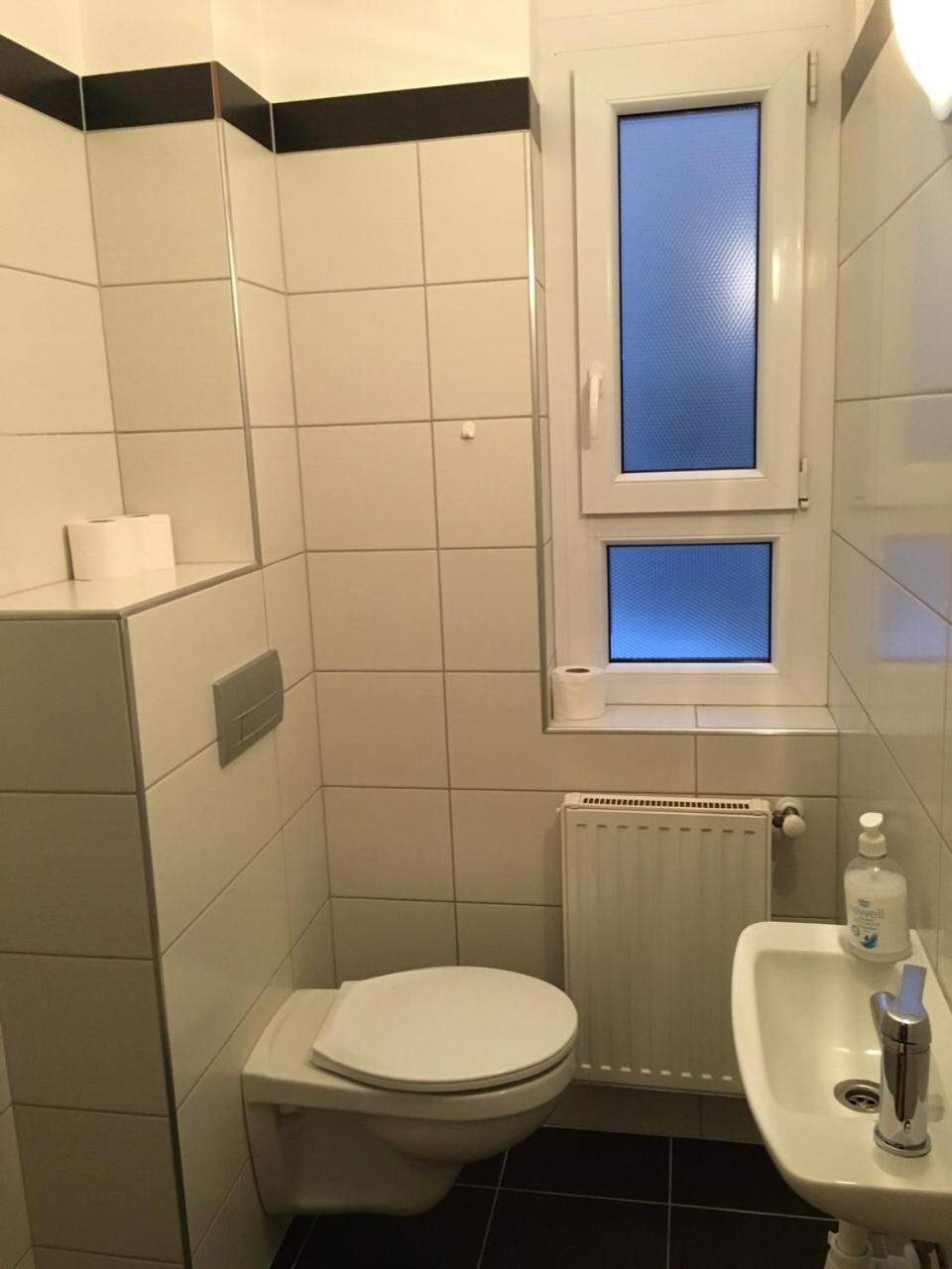 Mary Apartmanhaz ヘーヴィーズ エクステリア 写真